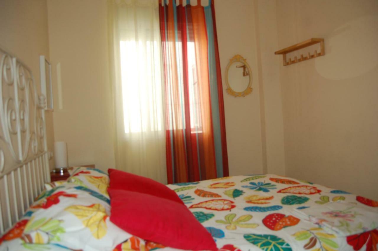 Apartamento Verde, Tranquilo, 2 D, Parking Opcional Sevilla Eksteriør bilde